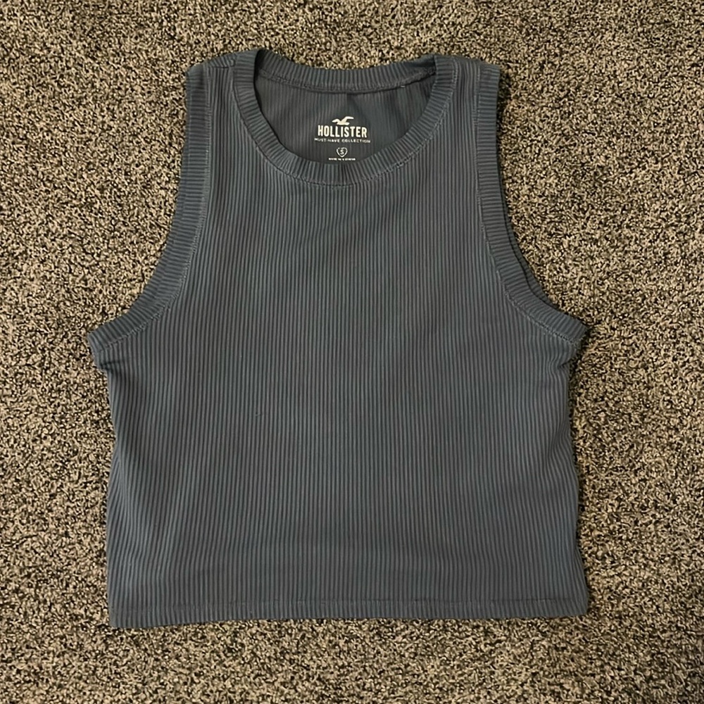 Hollister Tank